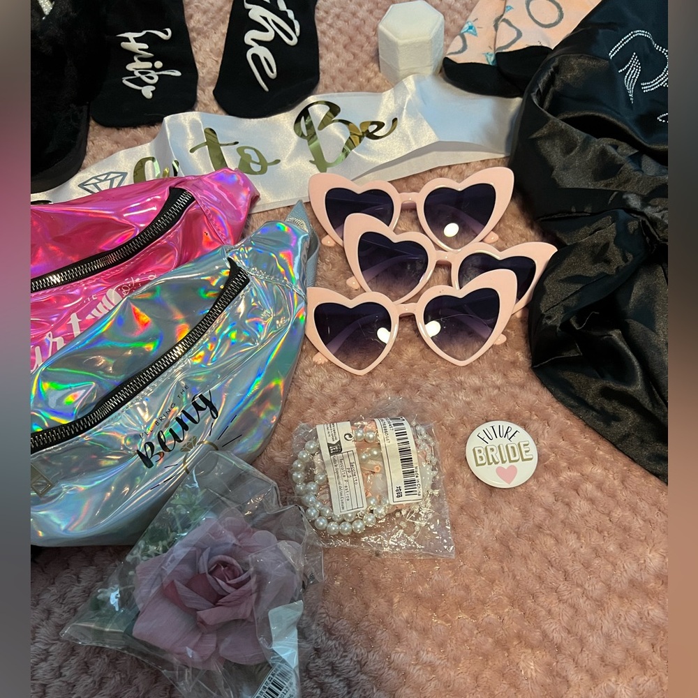 Bachelorette/bride bundle - Picture 3 of 4